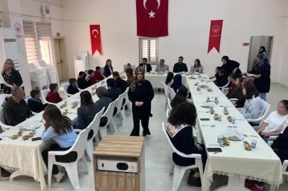 Kaymakam Helvacı, çocuklarla aynı sofrada buluştu
