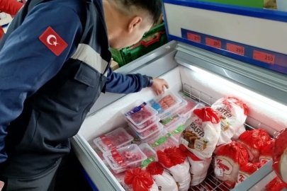 Şehzadeler zabıtasından zincir market denetimi
