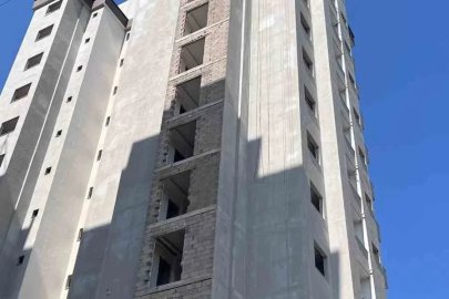 11. katta mahsur kalan işçiler kurtarıldı
