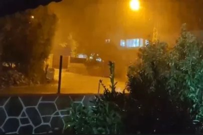 Hatay’da ceviz büyüklüğünde dolu yağdı, bazı araçlar hasar gördü
