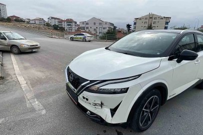 Karaman’da ciple otomobil çarpıştı: 2 yaralı
