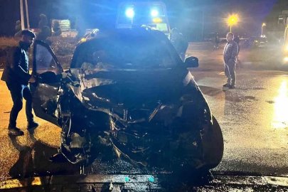 Ereğli’de SUV tipi araç duvara çarptı: 4 yaralı
