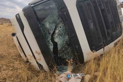 Siirt’te kamyon devrildi: 1 yaralı

