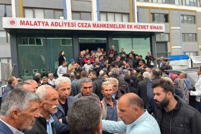 Kadın cinayeti davasında adliye önünde gerginlik
