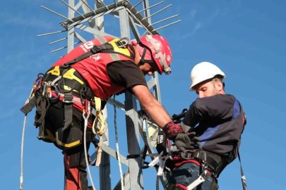 VEDAŞ çalışanlarına yüksekte çalışma ve kurtarma eğitimi
