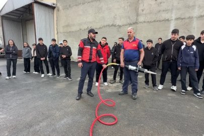 Yüksekova’da İtfaiye Haftası renkli ve bilinçlendirici etkinliklerle sona erdi
