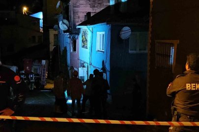 Fatih’te alevlere teslim olan yangında bir kişi hayatını kaybetti
