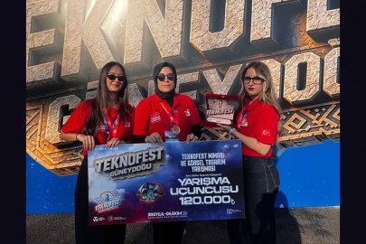 BAÜN’lü öğrencilerden TEKNOFEST’te sahne tasarımlarıyla 3.lük ödülü
