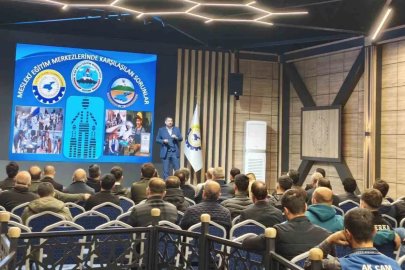 Tatvan’da "Mesleki Eğitim Merkezleri İşletme Toplantısı" düzenlendi

