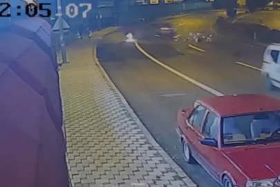 Gümüşhane’de karşı şeride geçen otomobil kaldırımda yürüyen kız öğrenciye çarptı
