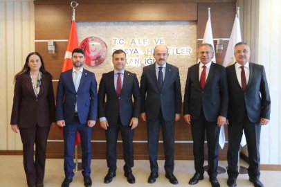 Bakan Göktaş: "TMTF ile imzaladığımız İş Birliği Protokolü ile toplumumuzu doğrudan ilgilendiren önemli bir adım atıyoruz"
