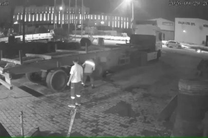 45 günlük evli çiftin yaralandığı kaza kamerada
