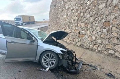 Kop dağı zirvesinde zincirleme kaza: 5 yaralı
