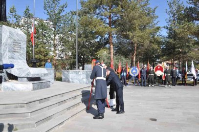Atatürk’ün Kars’a gelişinin 102’inci yıl dönümü kutlandı
