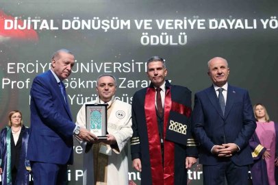 ERÜ’nün Kurumsal Büyük Veri Analitiği Platformuna YÖK’ten ödül
