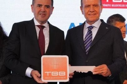 Mersin’deki operasyonda Başkan Seçer’in de aralarında olduğu 3 başkan tutuklandı
