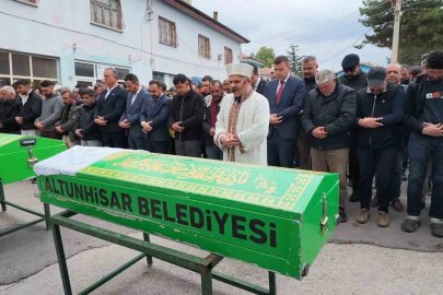 Niğde’de kazada hayatını kaybeden kardeşler toprağa verildi
