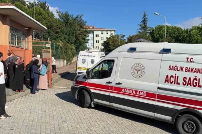 İstanbul Valiliği: "Başakşehir’deki ortaokulda öğrenciler arasında çıkan kavgada 5 öğrenci yaralandı"
