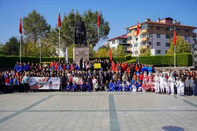 Bolu’da Amatör Spor Haftası yürüyüşle başladı
