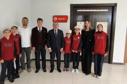Öğrencilerden İl Müftüsü Çapçı’ya anlamlı ziyaret
