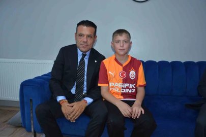 Maden kazasında babasını kaybeden Yaşar’a forma sözü tutuldu
