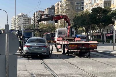 Konya’da tramvay seferini durduran kaza
