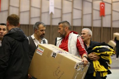 Merkezefendi Belediyesinden amatör spor kulüplerine malzeme desteği
