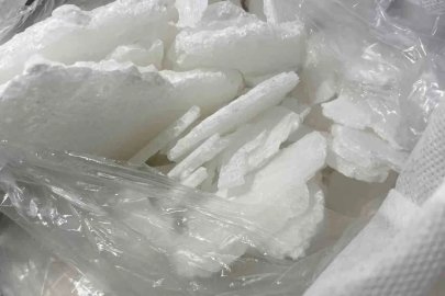 Serik’te motosiklet sepetinde 1 kiloya yakın uyuşturucu madde ele geçirildi
