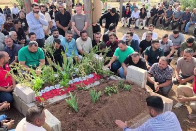 Tatil dönüşü batan gemide hayatını kaybeden 6 ve 12 yaşındaki kardeşler yan yana defnedildi
