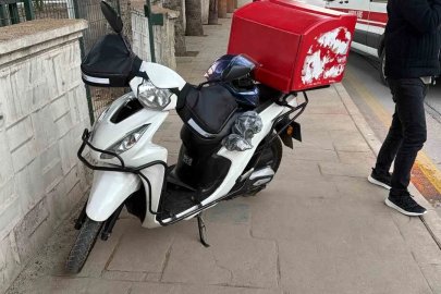 Bolu’da otomobille çarpışan motosikletin sürücüsü yaralandı
