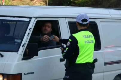 Zonguldak’ta eş zamanlı trafik denetimi: Kurallara uymayan sürücülere ceza

