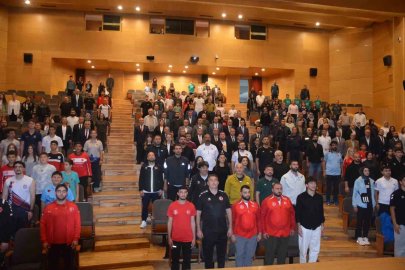 Sinop’ta amatör sporun başarılı isimleri ödüllendirildi

