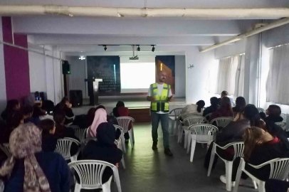 Meslek lisesi öğrencilerine iş sağlığı ve güvenliği eğitimi
