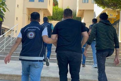 Göçmen kaçakçılığı organizatörü 4 şahıs tutuklandı

