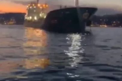 İstanbul Boğazı’nda facianın eşiğinden dönüldüğü anlar kamerada

