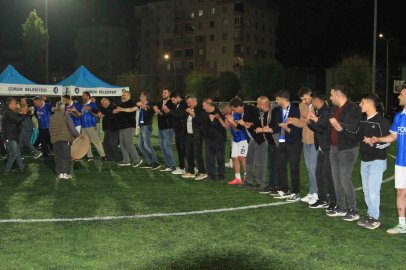 Çorum’da 65 köyün futbol mücadelesi: Şampiyonluğu halay çekilerek kutladılar

