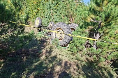 Sinop’ta traktör devrildi: 1 ölü
