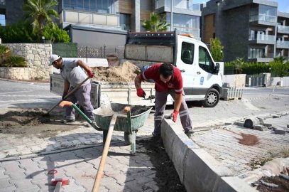 Kuşadası’nda 12 bin metrekarelik yol çalışması tamamlandı
