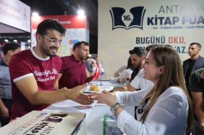 16. Antalya Kitap Fuarı’na 1 milyonu aşkın rekor katılım
