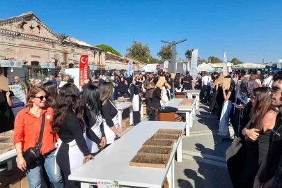 Altınoluk MYO öğrencilerine Guinness rekoru teşekkürü
