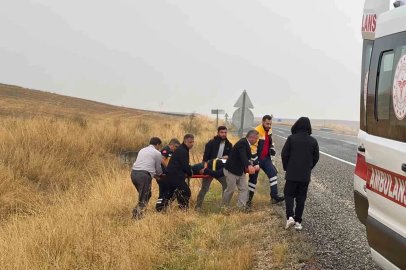Önce lastiği patladı, ardından şarampole yuvarlandı: 1 yaralı
