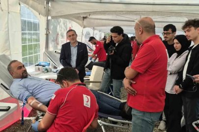 Üniversitede düzenlenen kan bağış kampanyasında hedef: Bin 453 ünite kan
