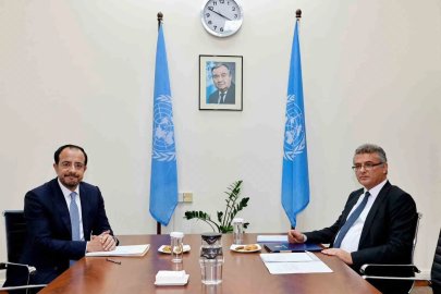 Kıbrıslı liderler Erhürman ile Hristodulidis’in görüşmesi başladı
