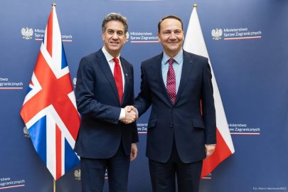 Polonya Dışişleri Bakanı Sikorski: "Ukrayna devam eden siyasi, askeri, mali ve insani desteğe güvenebilir"
