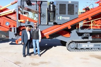 Kütahya İl Özel İdaresi’ne 27 milyon TL’lik mobil taş kırma makinesi
