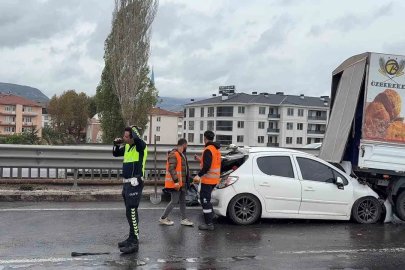 Kütahya’da zincirleme trafik kazası: 1 yaralı
