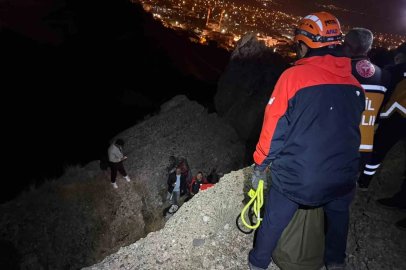 Yolunu kaybetti, kayalıklardan düştü
