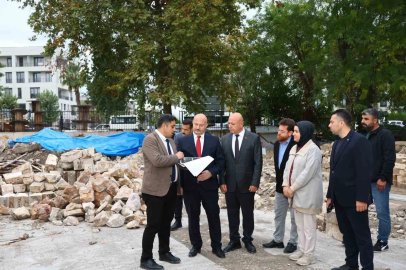 Vali Küçük, Arkeoloji Müzesi inşaatında incelemelerde bulundu
