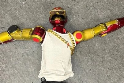 Almanya’da genç kızı taciz ettiği iddia edilen robota el koydu
