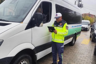 Hayrabolu’da jandarmadan okul servislerine sıkı denetim

